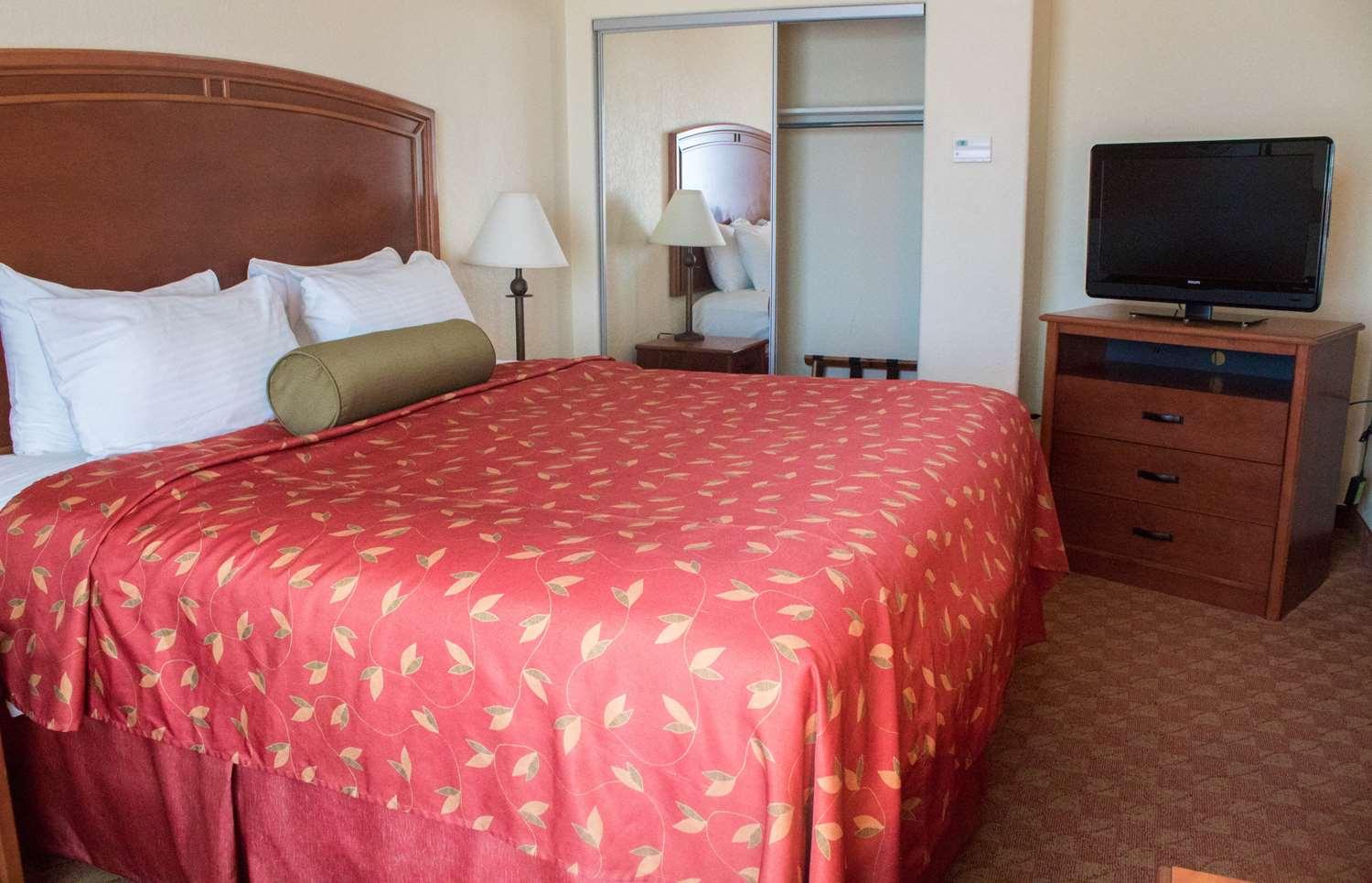 Best Western Plus San Antonio East Inn&Suites Exterior foto