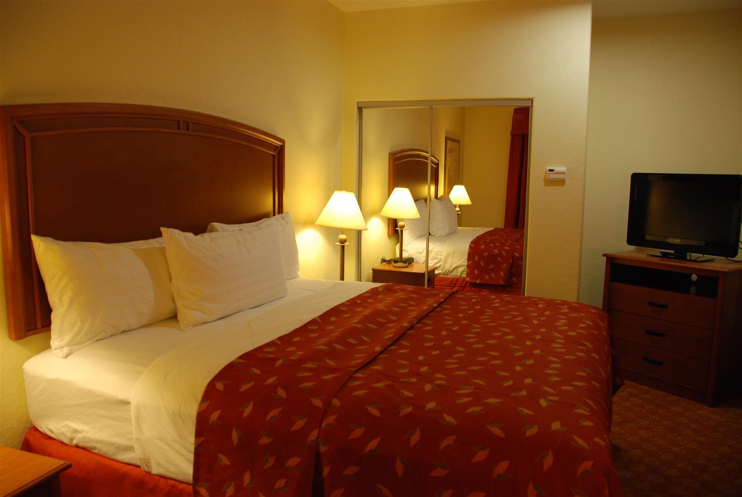 Best Western Plus San Antonio East Inn&Suites Exterior foto